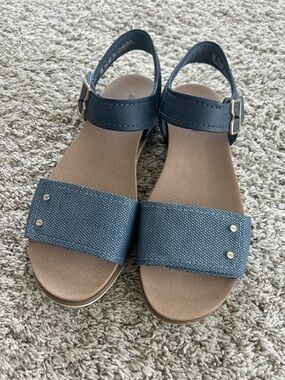 NWOT Dr. Scholl’s Women's Blue Textured Strap Sandals